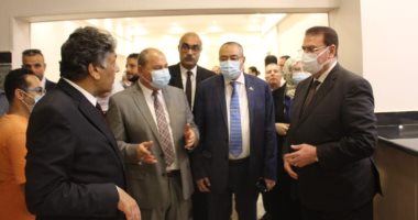 نقيب المهندسين: لن يمارس الخريجون المهنة إلا بعد اجتياز الاختبارات.. صور