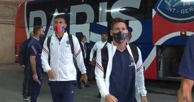باريس سان جيرمان بقيادة ميسي يصل ملعب مواجهة ستاد ريمس.. فيديو