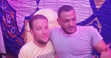 أهالى العريش يحتفلون بحنة "أسماء وحسين" من قصار القامة تحديا الإعاقة بالزواج