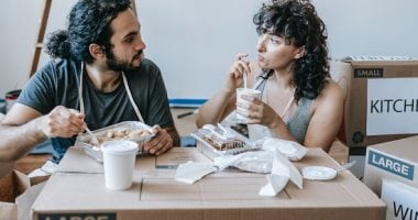 4 أبراج تتوافق مع العذراء فى الحب والزواج.. "كابل" مثالى مع الثور أو السرطان