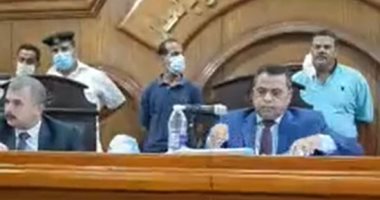 جلسة محاكمة المتهمة بقتل زوجها بمساعدة عشيقها أمام جنايات الزقازيق.. فيديو