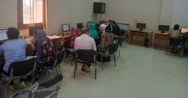 استقبال طلاب المرحلة الثانية بمكاتب التنسيق بجامعة كفر الشيخ.. صور