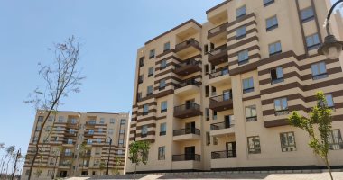 محافظة الجيزة تنقل سكان منطقة "سن العجوز" بالهرم لوحدات مفروشة.. عشش غير آدمية على مساحة 40 فدانا منعدمة الخدمات والمرافق على أملاك وزارة الآثار.. 750 أسرة يتسلمون شققا 90 مترا 3 غرف مجهزة بحدائق أكتوبر.. صور