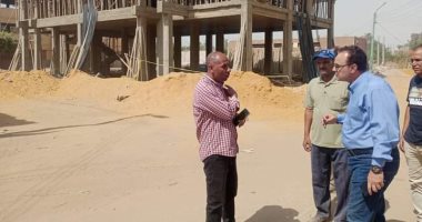 "حياة كريمة" تزين قرى قلندول والروضة والمعصرة بملوى فى المنيا.. صور