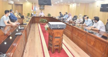 فتح قاعات جديدة بعدد من المدارس الرسمية لاستيعاب المتقدمين لرياض الأطفال بأسيوط