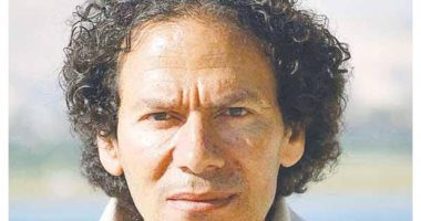 مدير المراكز الثقافية الروسية يدعو الفنانين للمشاركة بمعرض روسيا بألوان مصرية