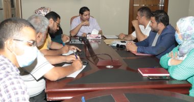 نائب محافظ بنى سويف يناقش تنفيذ برامج الخطة القومية للسكان