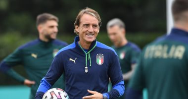 مانشينى: منتخب إيطاليا يجب أن يتحسن ونملك عقلية هجومية