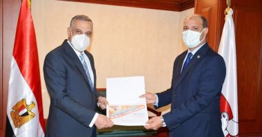محافظ سوهاج يكرم الفائزين فى المسابقة العالمية مايكروسوفت أوفيس 2021 