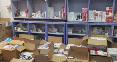 ضبط عبوات بقيمة 700 ألف جنيه داخل منفذ بيع دواء غير مرخص بقنا