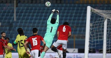 منتخب مصر يفوز على أنجولا بهدف نظيف فى افتتاح تصفيات كأس العالم. .فيديو