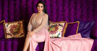 سمية الخشاب تحول حسابها على تويتر لمراجعات الثانوية العامة  