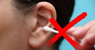 هل تجب إزالة شمع الأذن أم تركه لحمايتها؟.. اعرف التفاصيل