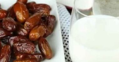لماذا ينصح بتناول كوب من الحليب بالتمر  يوميا ؟.. يقلل فرص الإصابة بالأمراض