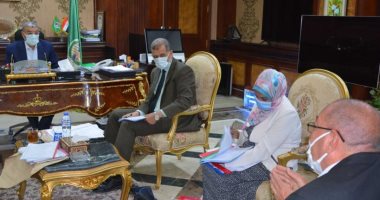 محافظ المنيا يترأس لجنة اختيار القيادات لشغل وظائف عليا بعدد من المديريات.. صور