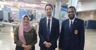 جمارك مطار القاهرة تحبط محاولة تهريب عدد من الهواتف المحمولة