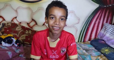 قصة طفل إسنا المتغيب عن منزله.. ركب القطار وسافر القاهرة للانضمام لاختبارات الكرة بالنادى الأهلى ولم يفلح وعاد لأسوان لتحقيق حلمه.. والده: فوجئنا بغيابه والشرطة أعادته لنا.. والطفل: حلمى أكون هداف مثل محمد شريف
