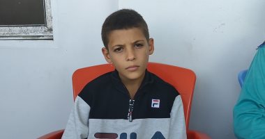 حكاية "صبرى" ضحية التفكك الأسرى بالشرقية.. والده يدفعه للهروب للأراضى الزراعية بعد تعذيبه بسلك كهربى.. والطفل يؤكد: "قعدت طول اليوم جعان وبعيط من الخوف".. والنيابة تستدعى الأب و"حماية الطفل" تتدخل.. فيديو وصور