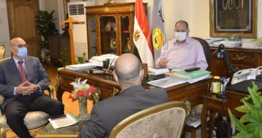 حياة كريمة.. محافظ أسيوط يكشف تفاصيل تنفيذ 316 مشروعا بمليار و200 مليون جنيه