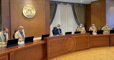 رئيس الوزراء من العاصمة الإدارية الجديدة: تكثيف الزيارات الميدانية في المرحلة المقبلة وعقد اجتماعات متتالية لمتابعة الترتيبات النهائية لإتمام المرحلة.. ورئيس الهيئة الهندسية: تم تسليم مبانى عدد من الوزارات 