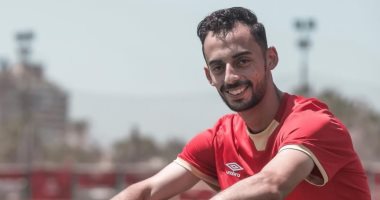 جلسة تصوير لعمار حمدى وأحمد عبد القادر فى التتش بعد عودتهما للأهلى