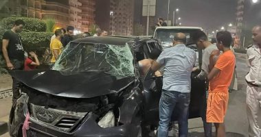 تحطم 3 سيارات ملاكى بسبب زفة عروسين بالمحلة .. صور