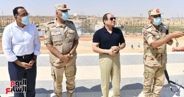 الرئيس السيسى يتفقد منشآت العاصمة الإدارية ويستمع لشرح مفصل من المسئولين والعاملين بالمواقع الإنشائية.. يوجه بالالتزام بالجداول الزمنية المحددة وضوابط معايير الإنشاء الهندسية للمبانى والمنشآت الجارى العمل بها