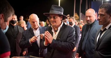 جونى ديب على السجادة الحمراء لمهرجان Deauville للترويج لفيلمه City Of Lies  