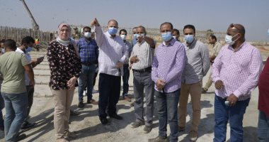 محافظ أسيوط يتابع أعمال إنشاء محطة معالجة صرف صحى قرية بنى غالب.. صور