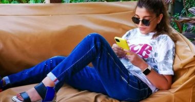 سميرة سعيد في إطلاله صباحية تتابع رسائل متابعيها: "أحبائي".. صور