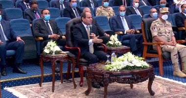 الرئيس السيسي: الدولة تنفذ المشروعات من خلال إمكاناتها ونرحب بالمستثمرين