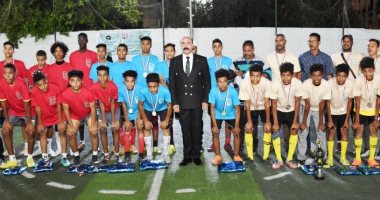 محافظ أسوان يشهد نهائى بطولة دورى حياة كريمة فى خماسيات كرة القدم