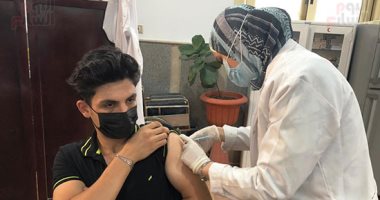استقبال 1.6 مليون جرعة من لقاح فايزر 28 سبتمبر الجارى.. ووصول متوقع لـ500 ألف جرعة من سبوتنيك أواخر الشهر.. والصحة: توفير اللقاحات بــ781 مركزًا بالجمهورية.. وجميع التطعيمات آمنة ومتساوية فى الفاعلية