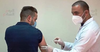 طلاب جامعة كفر الشيخ يتلقون لقاح كورونا قبل بداية العام الدراسى.. لايف وصور