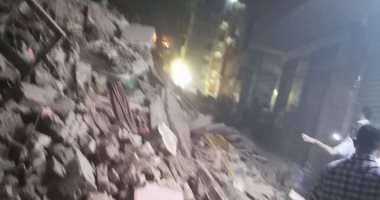 انهيار عقار مكون من 4 طوابق بشبرا الخيمة.. فيديو وصور