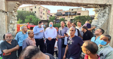 محافظة القاهرة: حريق الشرابية التهم 12 محلا لتجارة الأخشاب القديمة.. صور