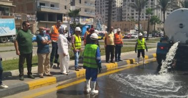 حى المنتزه أول بالإسكندرية يشهد محاكاة لتلافى تراكم مياه الأمطار.. صور