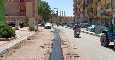 طرق الوادى الجديد: ترميم الطرق الداخلية بضواحى "الخارجة" بعد تركيب خطوط الغاز
