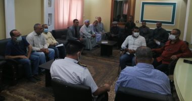 تنظيم نقل الباعة الجائلين لمقر السوق الحضرى بوسط مدينة الأقصر