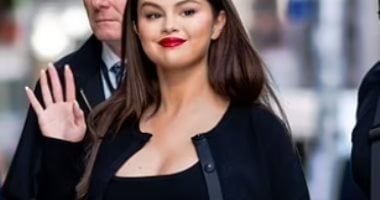 سيلينا جوميز بوزن زائد أثناء الترويج لمسلسلها Only Murders In The Building