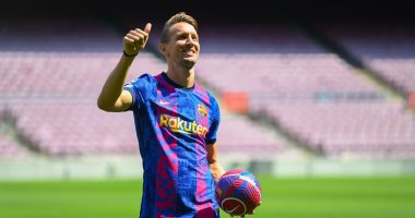 لوك دي يونج: برشلونة الأكبر فى العالم وكومان لديه الآن مهاجم مختلف