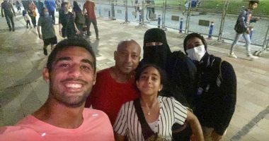 أسرة أحمد ياسر ريان تؤازر نجم الأهلى في تركيا