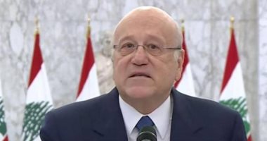 رئيس حكومة لبنان يذرف الدموع.. اعرف السبب