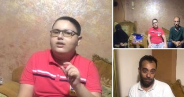 عبدالفتاح موسى طالب علم أزهرى فى العريش وقدوته الشعراوى وطه حسين.. فقد الرؤية منذ سن الثالثة بسبب اعتلال فى قاع العين.. والدته تتمنى علاجه وتؤكد: "يبكى ويقول مش هروح المدرسة عشان مش بشوف أصحابى".. صور