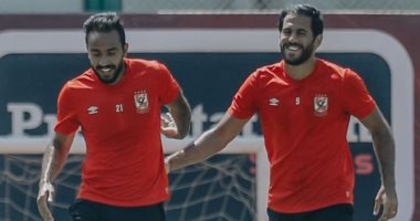 كهربا يؤازر مروان محسن بعد رحيله من الأهلى: "ربنا يكرمك يا أنضف خلق الله"