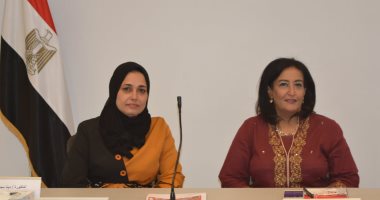 ندوة "التربية الإيجابية" تحدد الطرق الأفضل لتوجيه الأطفال