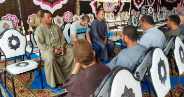 "الفرح انقلب ميتم".. محمد "عريس" توفى قبل كتب كتابه بساعات.. الوالد يروى تفاصيل "الفاجعة": "ابنى راح يشترى جاتوه عشان عقد القران رجع لى جثة".. القرية تشهد بأخلاقه.. وجنازة مهيبة بالغربية تودع عريس الجنة.. فيديو