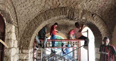 تفاصيل دعم قرية المهندس حسن فتحى التاريخية من اليونيسكو بـ750 ألف دولار.. القرية تقع بمدينة القرنة غرب الأقصر.. حصلت على تطوير مميز للمسجد والمسرح والخان للحفاظ على التراث.. بناؤها يعود لـ75سنة مضت.. فيديو وصور