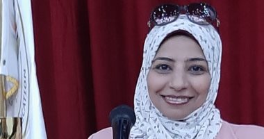 معلمة بالقليوبية تحصل على جائزة "أفضل معلم منجز ومبدع" فى الهند