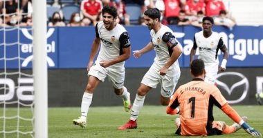 فالنسيا يسحق أوساسونا برباعية ويتصدر الدورى الإسبانى.. فيديو